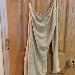 One shoulder gold dress